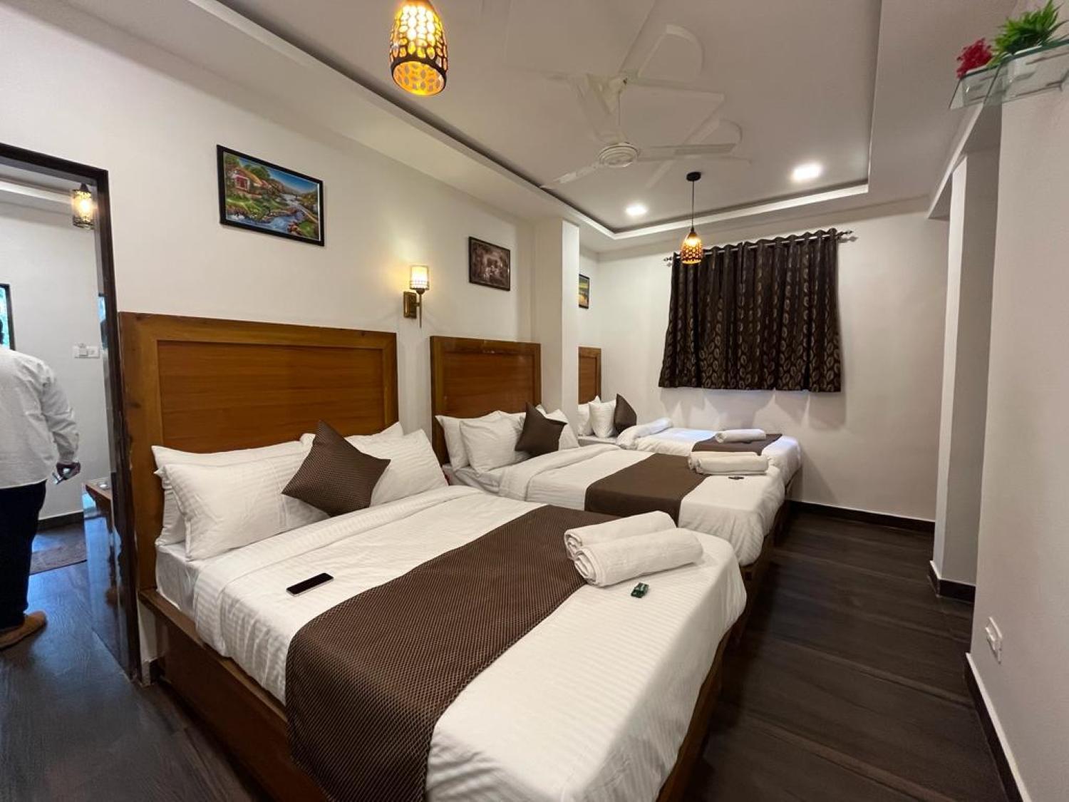 C P Cottage Resort Mahābaleshwar Buitenkant foto