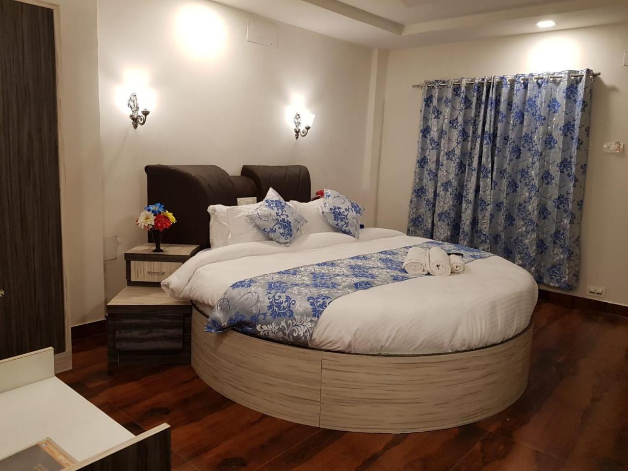 C P Cottage Resort Mahābaleshwar Buitenkant foto