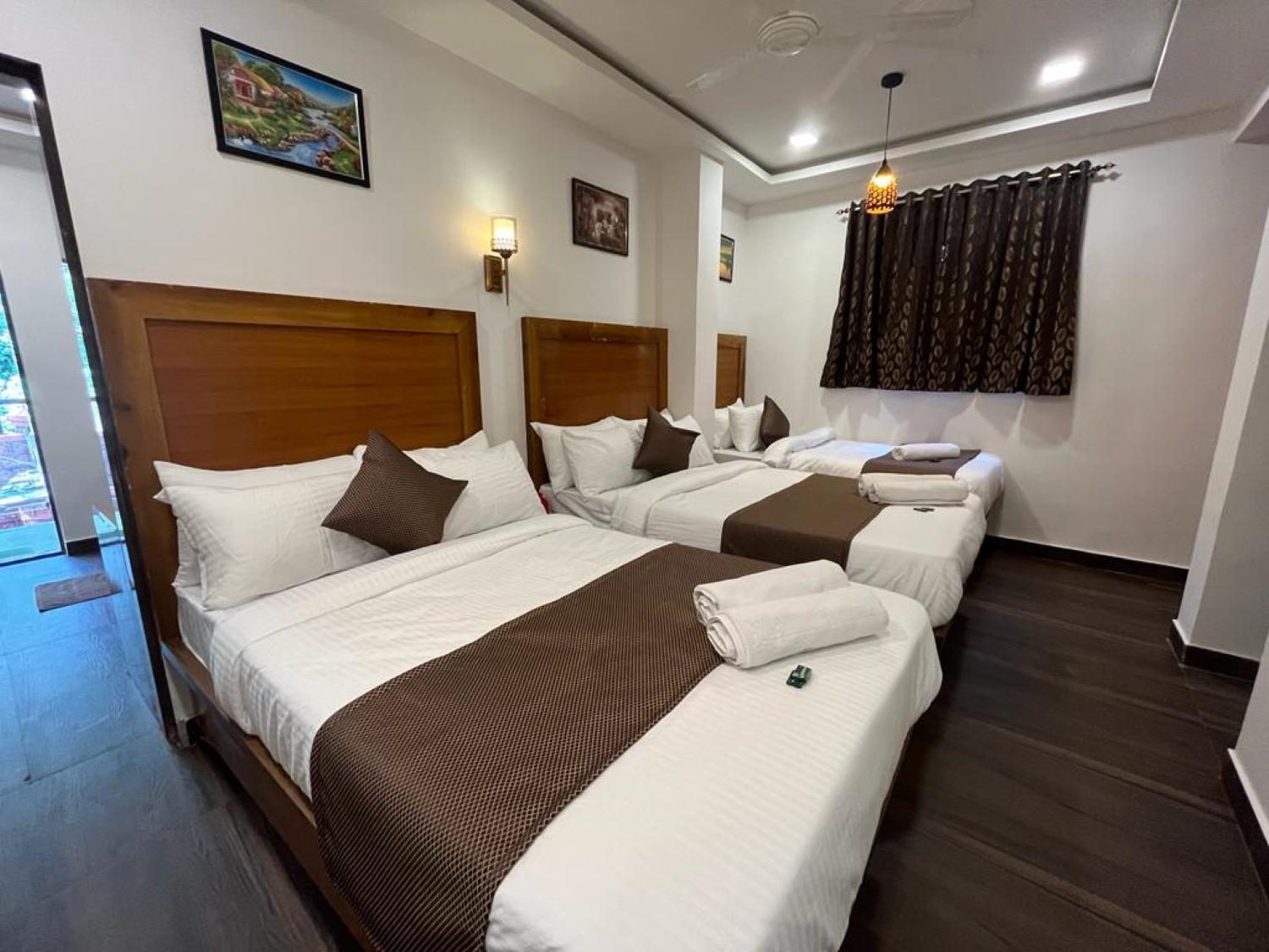 C P Cottage Resort Mahābaleshwar Buitenkant foto