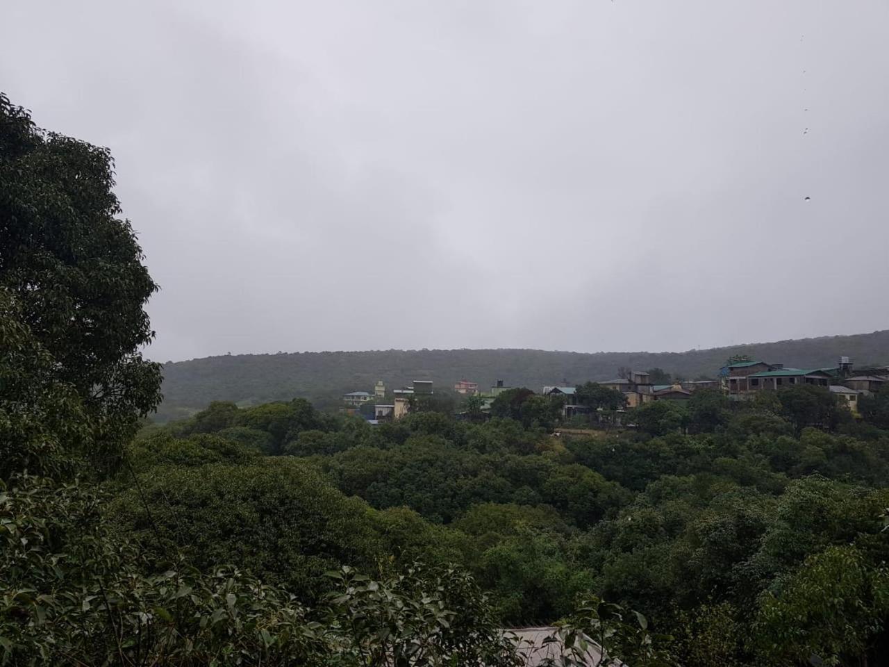 C P Cottage Resort Mahābaleshwar Buitenkant foto