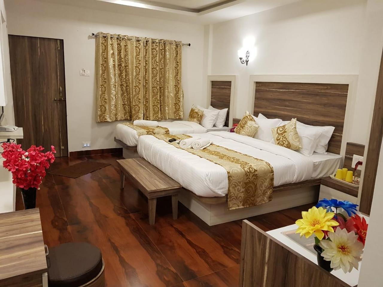 C P Cottage Resort Mahābaleshwar Buitenkant foto