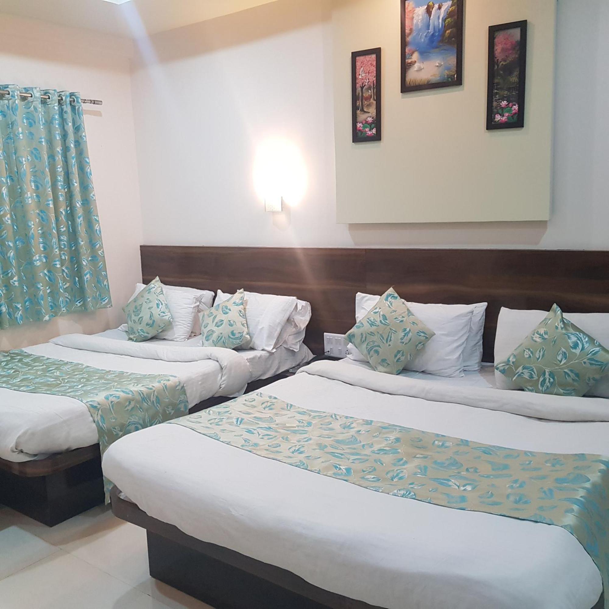 C P Cottage Resort Mahābaleshwar Buitenkant foto