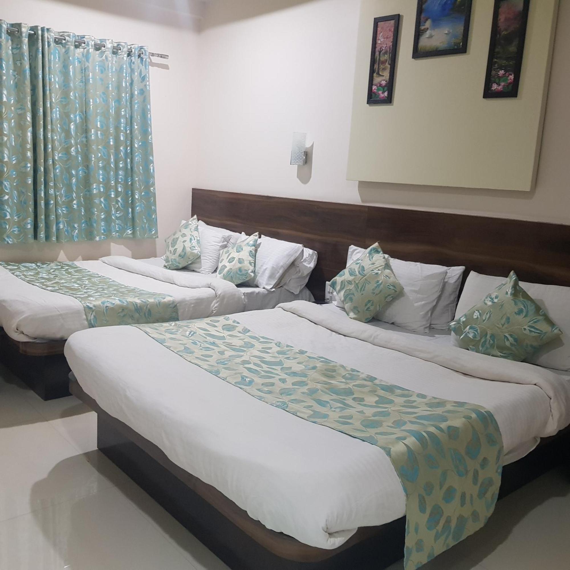 C P Cottage Resort Mahābaleshwar Buitenkant foto