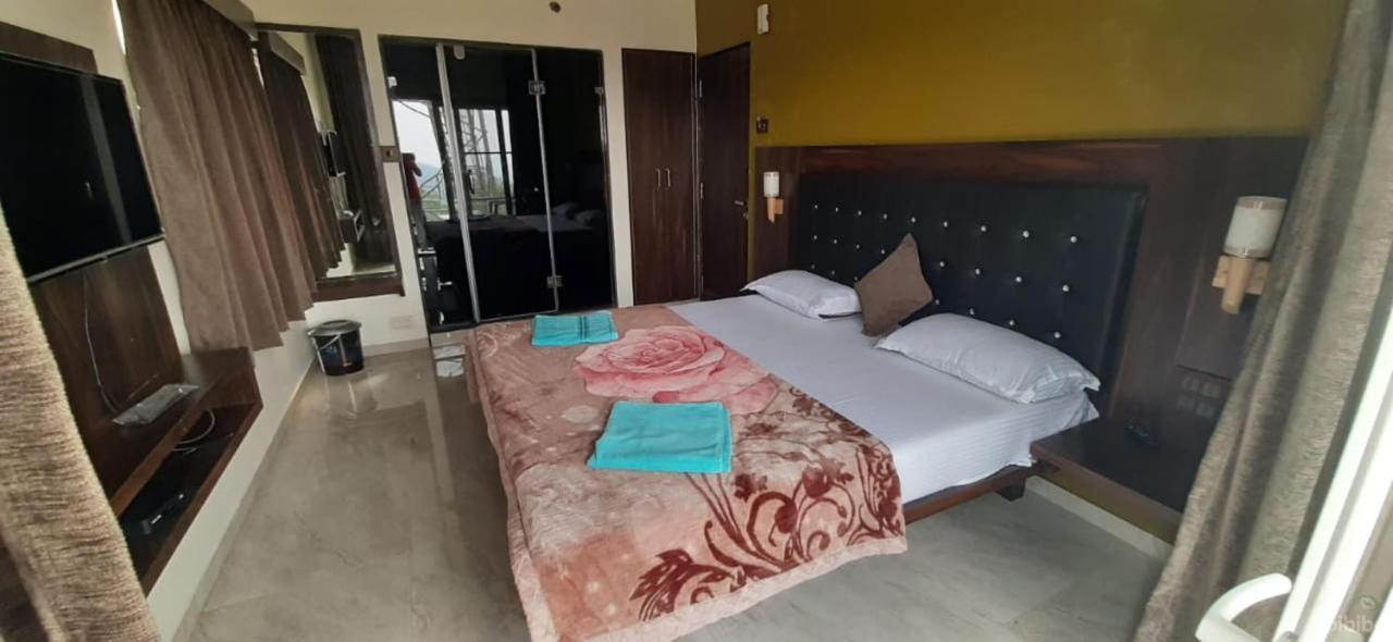 C P Cottage Resort Mahābaleshwar Buitenkant foto